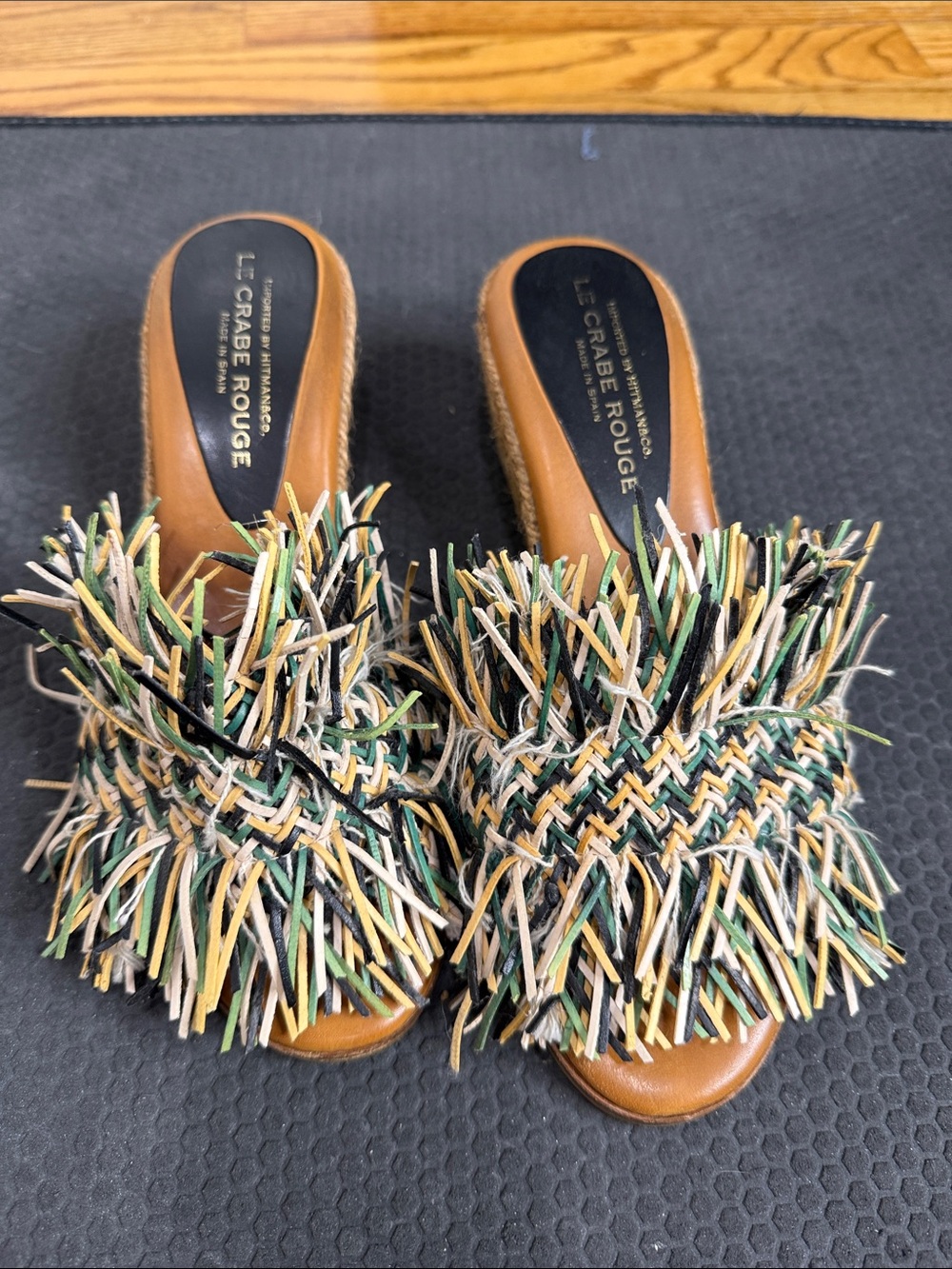 Le Crabe Rouge Raffia Fringe wedges 38